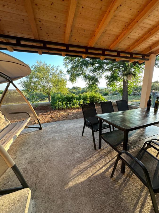 Relax And Unwind: Family-Friendly House Near Zadar In Zagrad Exterior foto