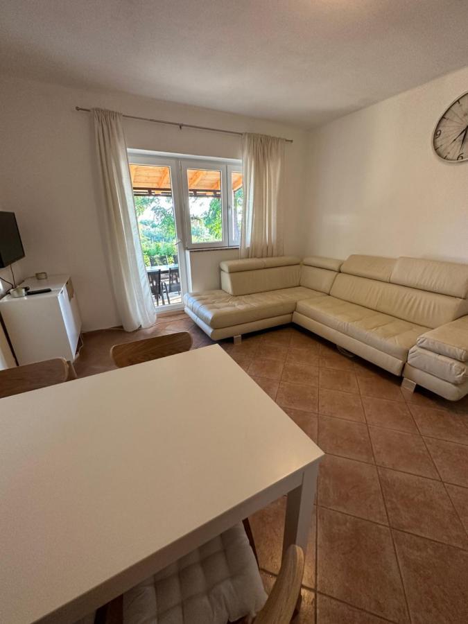 Relax And Unwind: Family-Friendly House Near Zadar In Zagrad Exterior foto