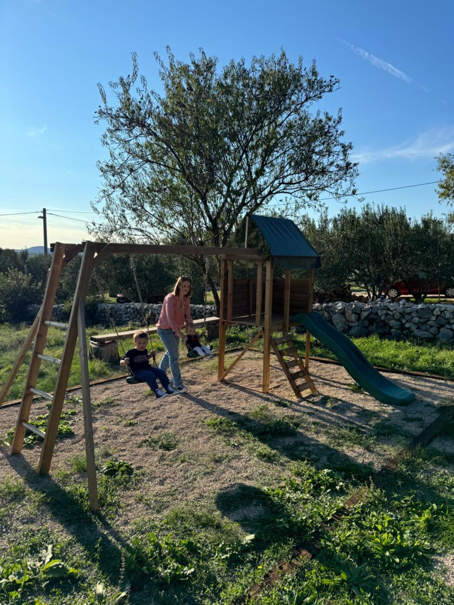 Relax And Unwind: Family-Friendly House Near Zadar In Zagrad Exterior foto